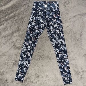Lululemon leggings size:6